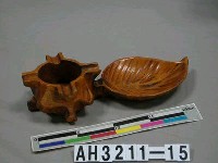 藏品(葉形煙灰缸)的圖片